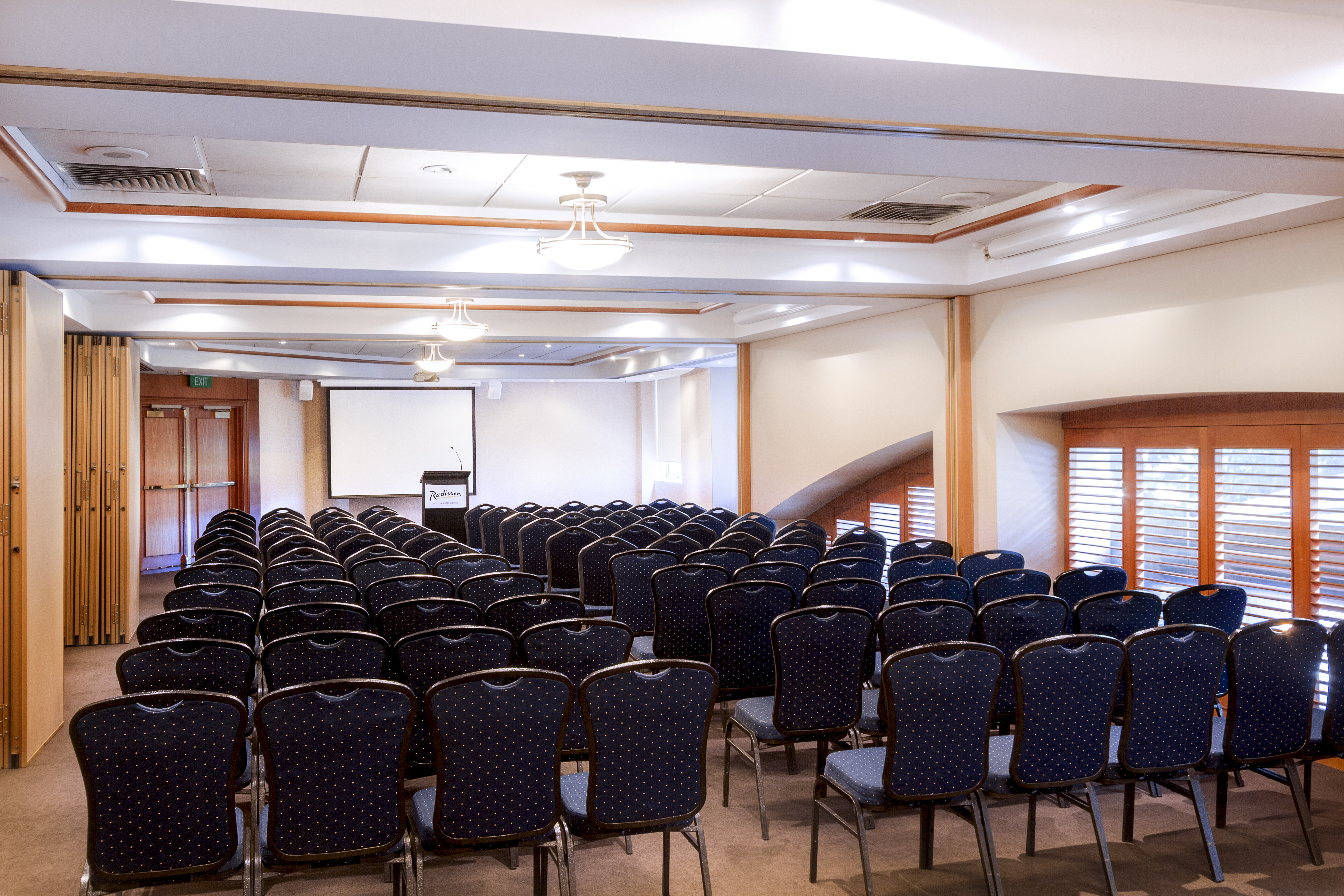 Radisson Hotel & Suites Sydney